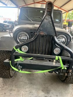 1981 Modded Racing Jeep
