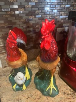 Set of ceramic rooster @ chicken