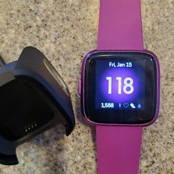 FitBit Versa Lite