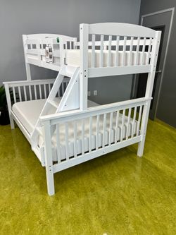 White Full / Twin Wooden Bunkbed With Both Nice Mattresses Included  👈🏼 