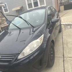 2013 Ford Fiesta