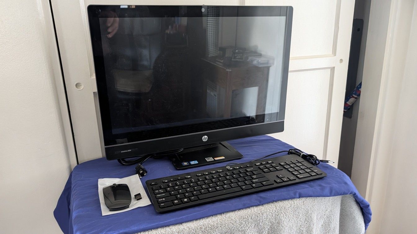 HP Elite 100 23" Touchscreen AIO Computer