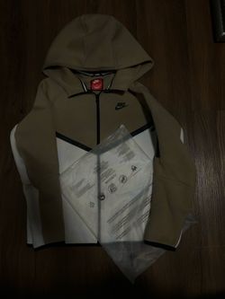 Nike tech