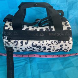 Reebok Women's Victoria Womens Duffel Handbag Leopard