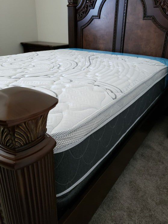NEW QUEEN PLUSH PILLOW TOP MATTRESS. Bed frame is not available. Take it home same day 👍