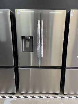 Samsung Counter Depth French Door Refrigerator with Ice Maker