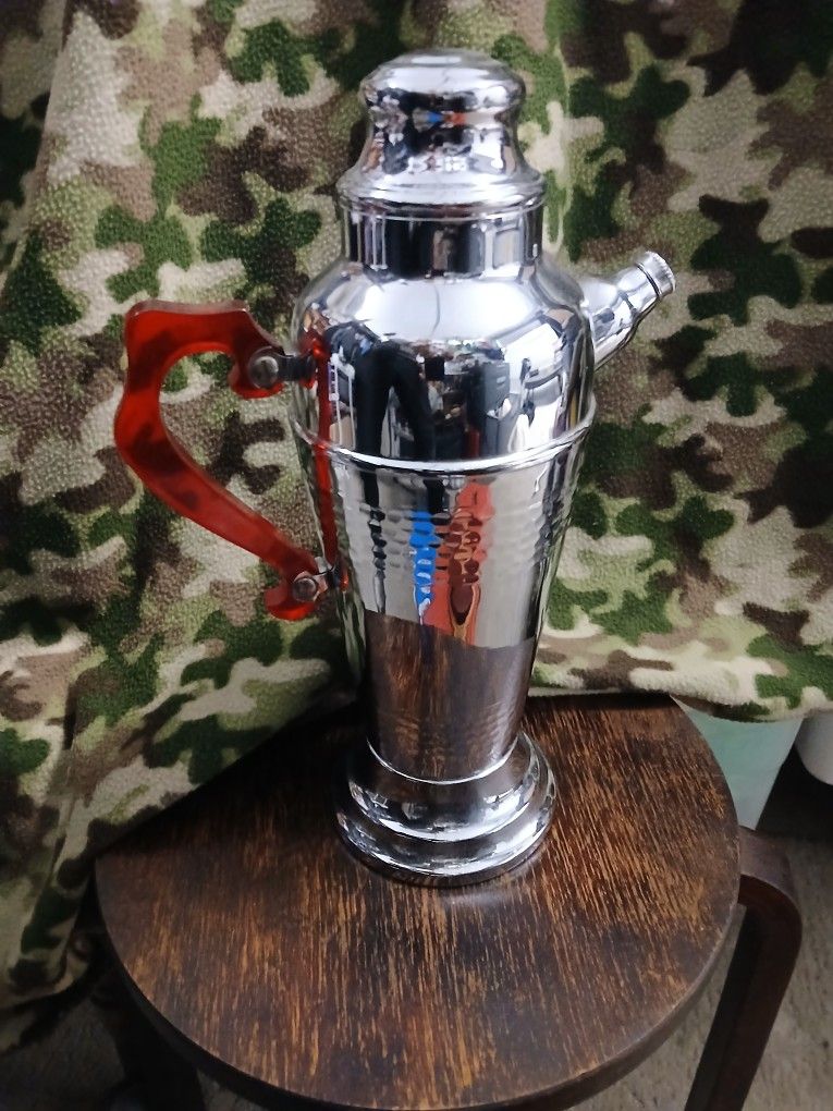 Vintage Art Deco Chrome Cocktail Shaker Pitcher Red Bakelite Handle MCM barware