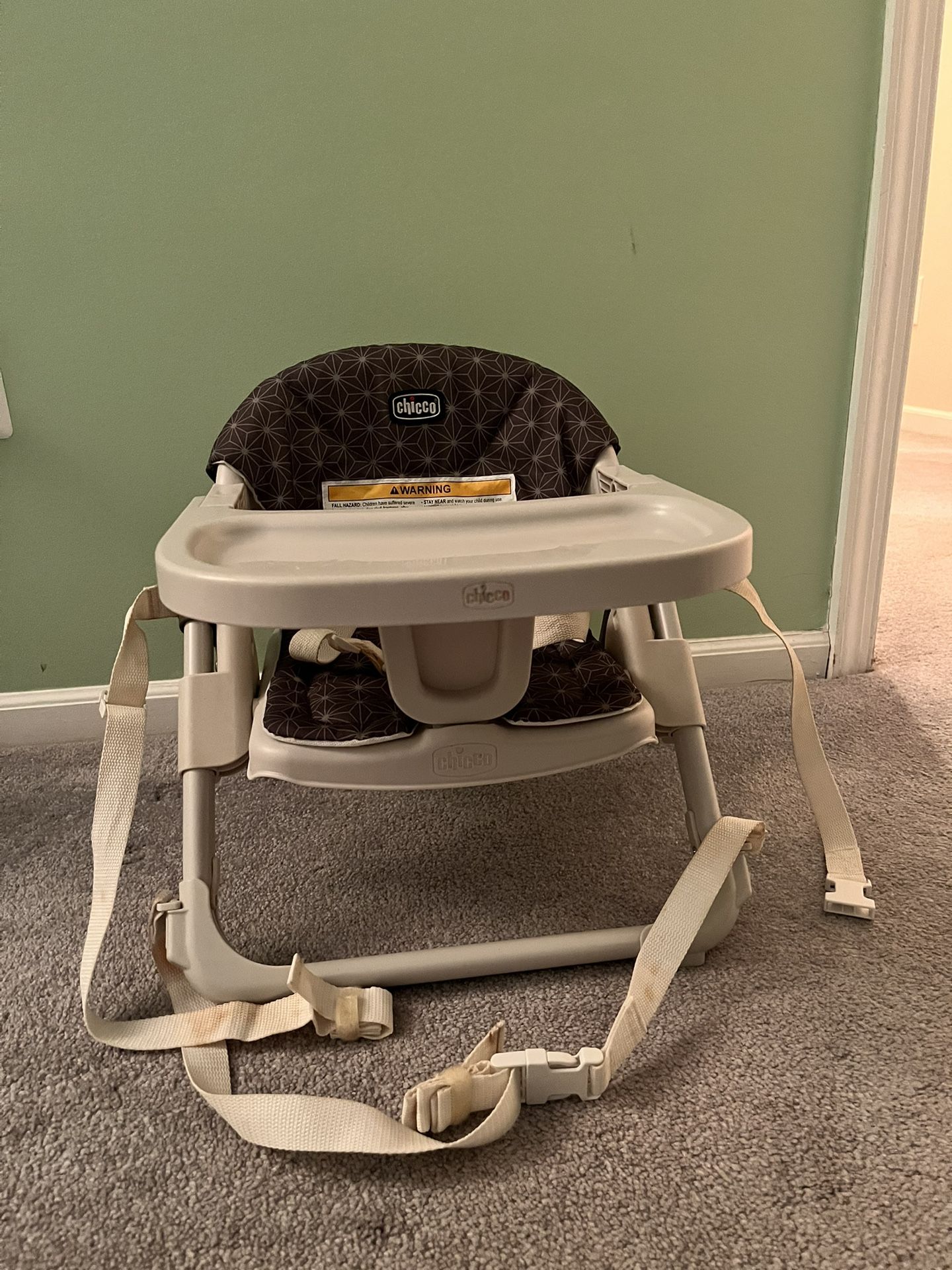 Chicco Portable High Chair $20 Cash Only. Cross Posted
