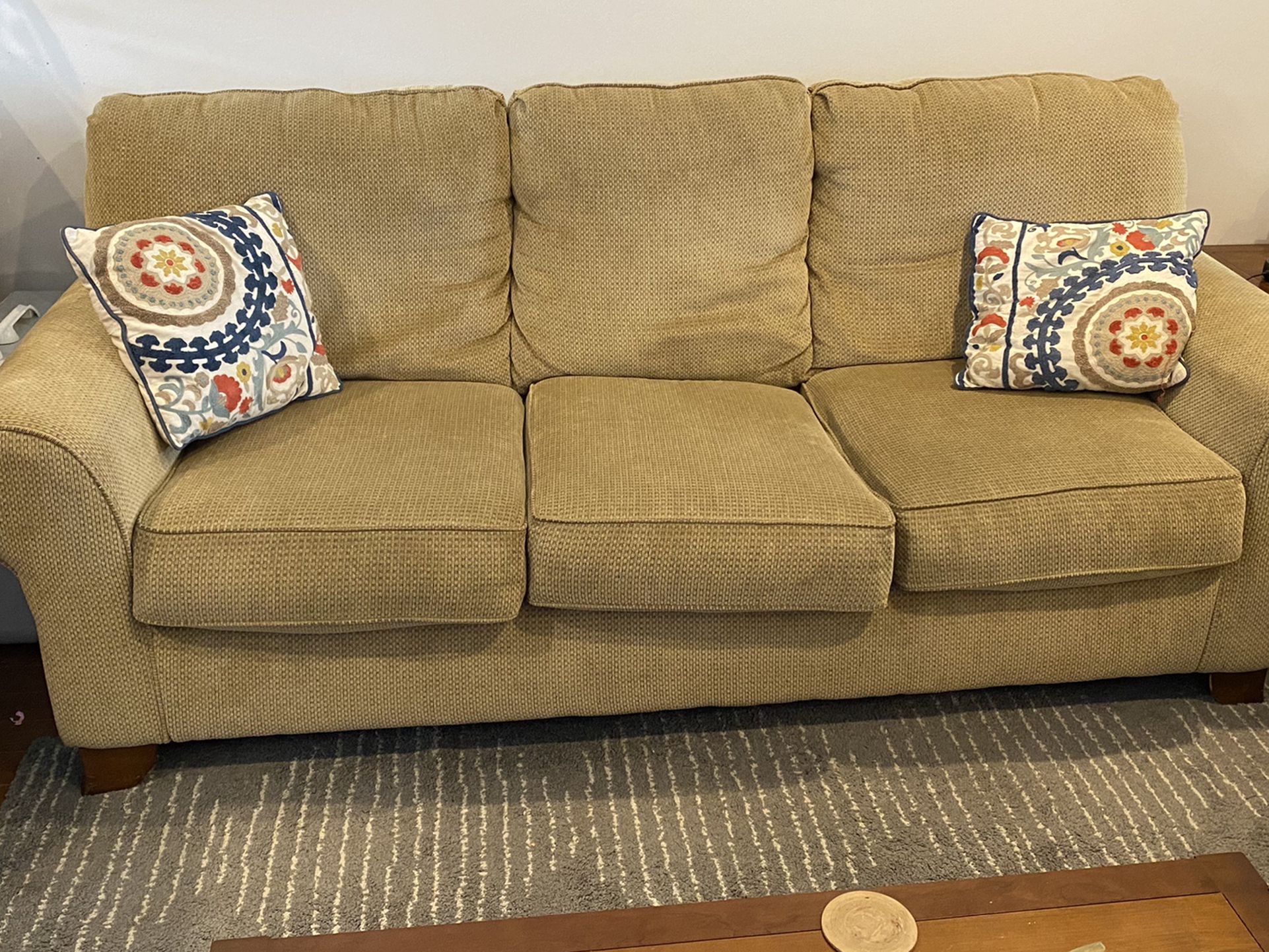 FREE Couch! Moving - Please Pick Up Today!