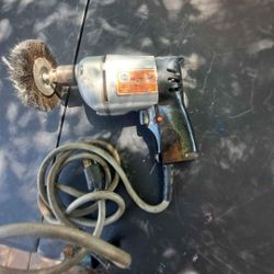 Vintage Black And Decker U-124 Corded Utility Drill - 3/8"