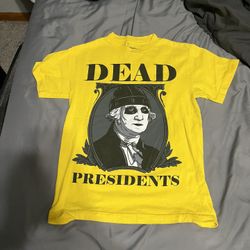 Men’s Size Small Million Dolla Motive Shirt 