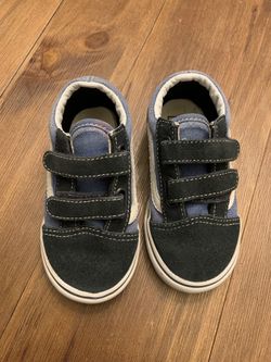 Old Skool size 8 toddler