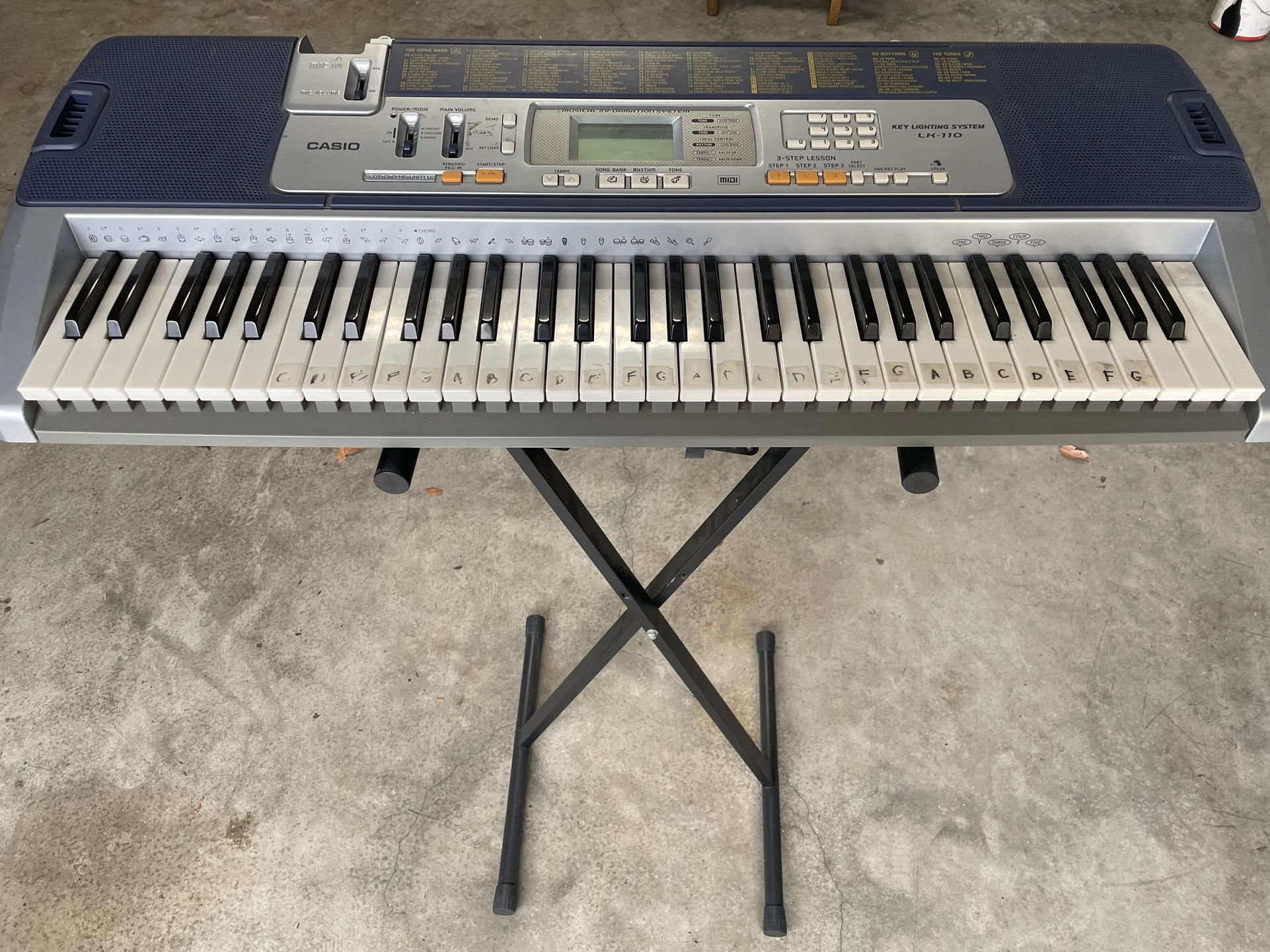 Casio Electronic Keyboard