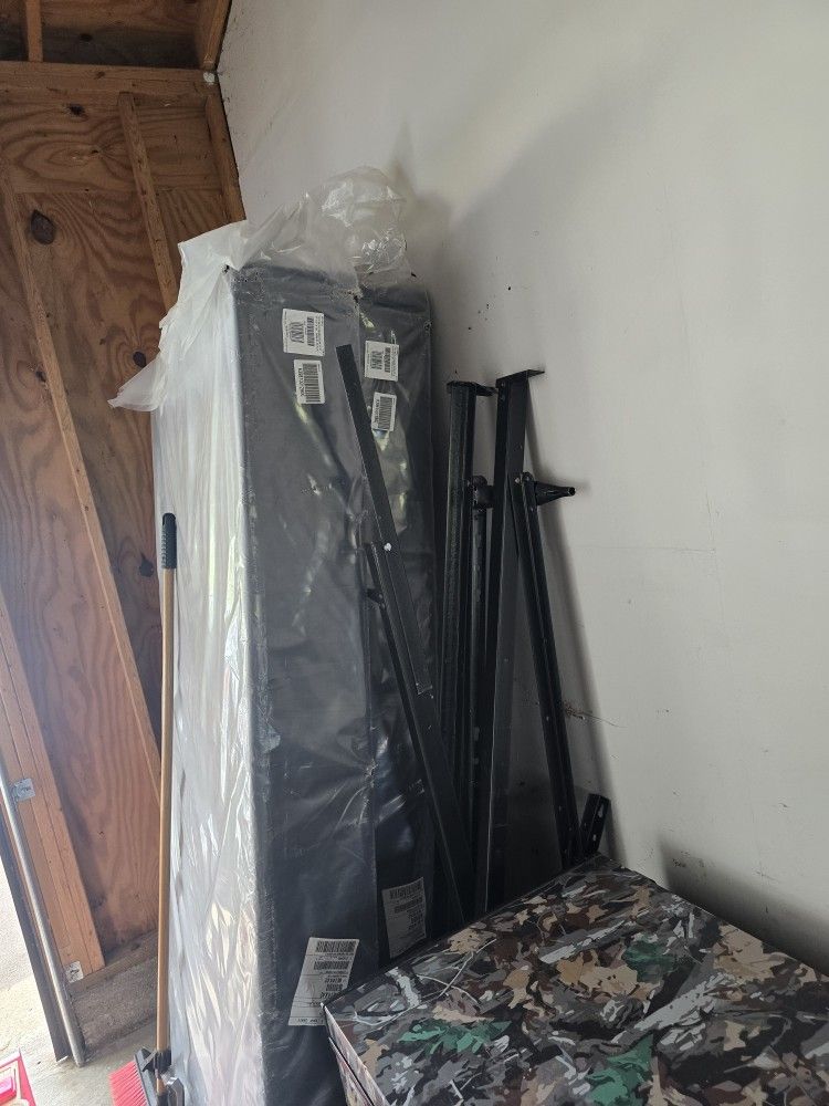 Bed Frame And Box Springs