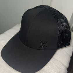 LOUIS VUITTON HAT