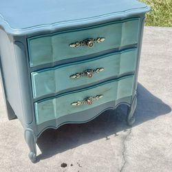 I Antique Dixie Custom Wood Side Dresser 24x16x24