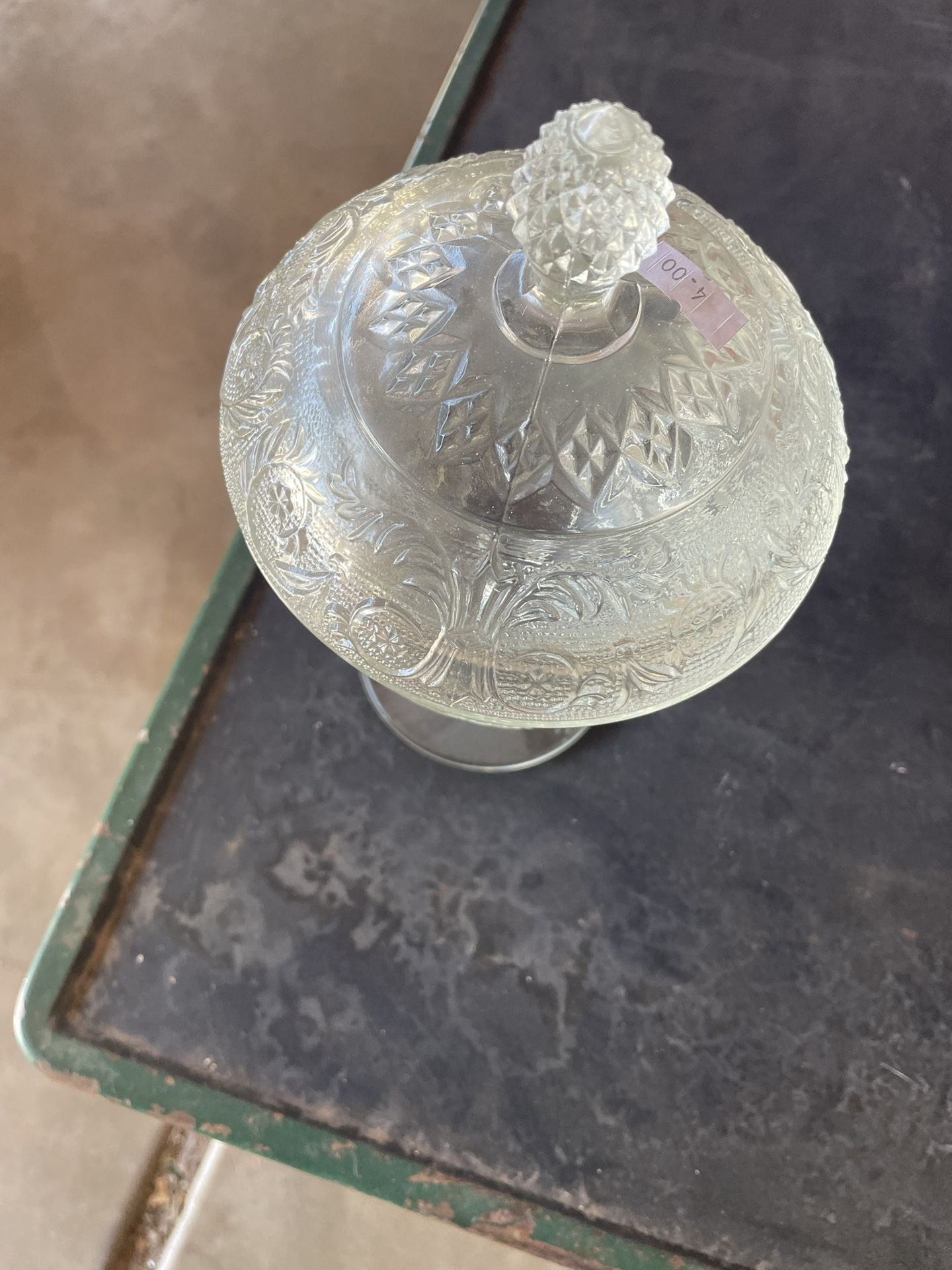 Crystal candy dish-$7.NEW๐ง๐ปโ๐can be use trinkets-small cookies etc