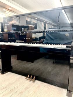 1988 Kawai 52” Upright piano model US63 Free delivery and tuning