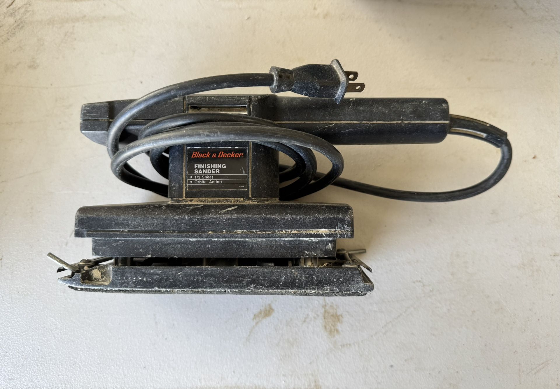 BLACK & DECKER 7448 FINISHING SANDER