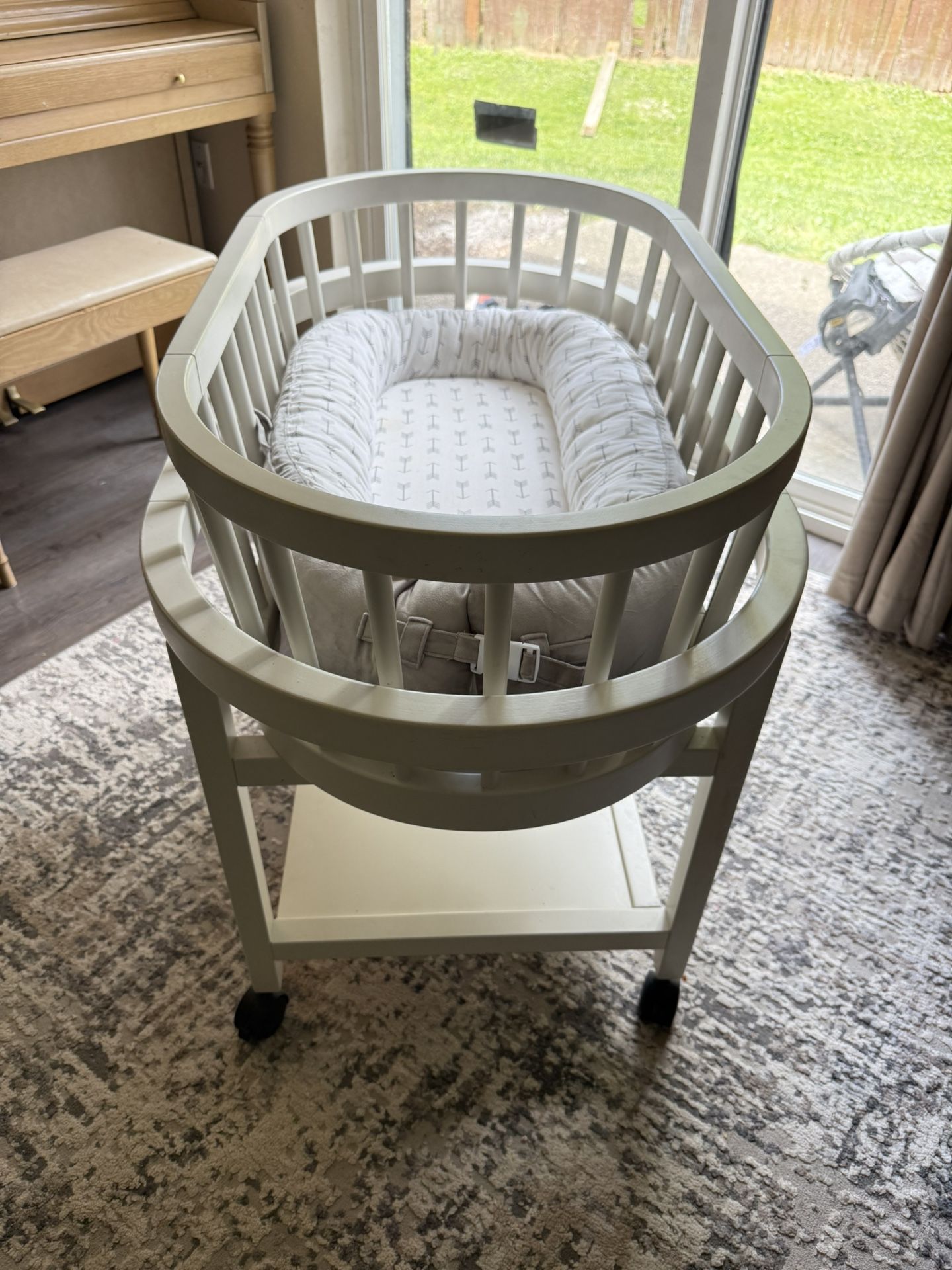 Baby Bassinet With Baby Launger