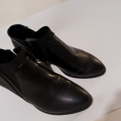 Simply Vera Boots Black Leather Size 8 Bootie Los Herls