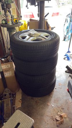 Honda 5-lug sport wheels On 235/65r16 tires