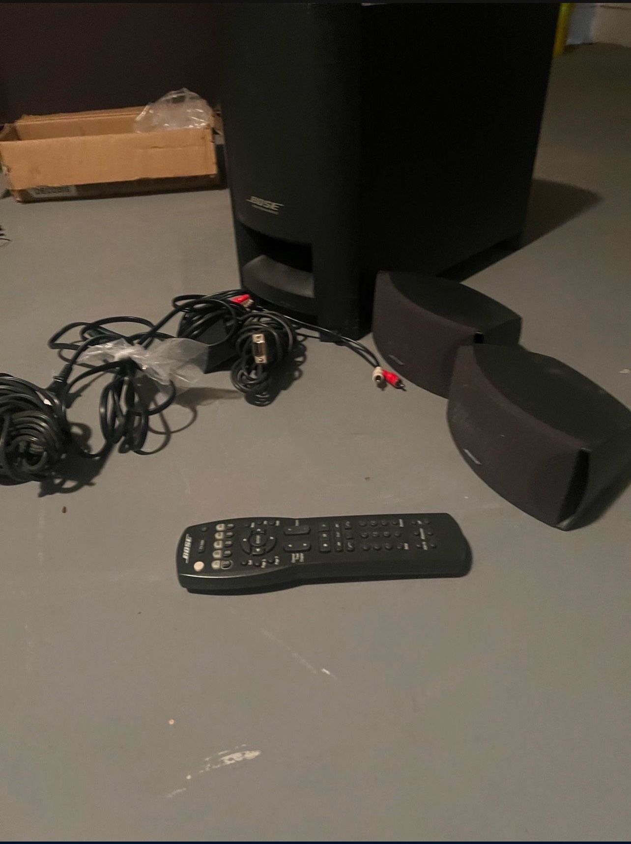 BOSE CINEMAS DIGITAL HOME THEATER SPEAKER