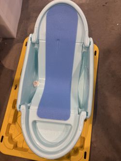 Baby bath tub