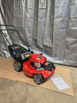 2026 Toro Recycler SmartStow Self-Propelled Lawnmower. 
Like New condition 
Warranty included 
$349