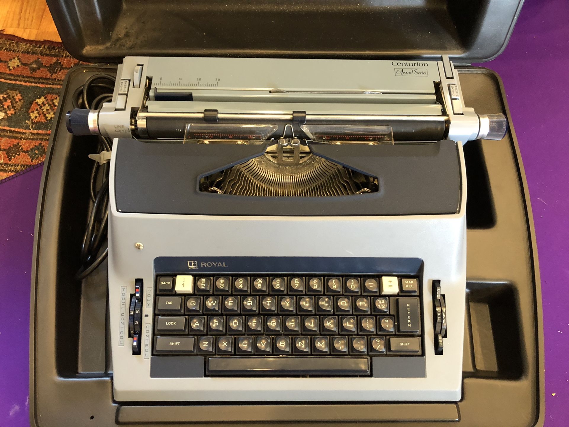 Royal Litton Centurion Award Series Typewriter With Case And Cables