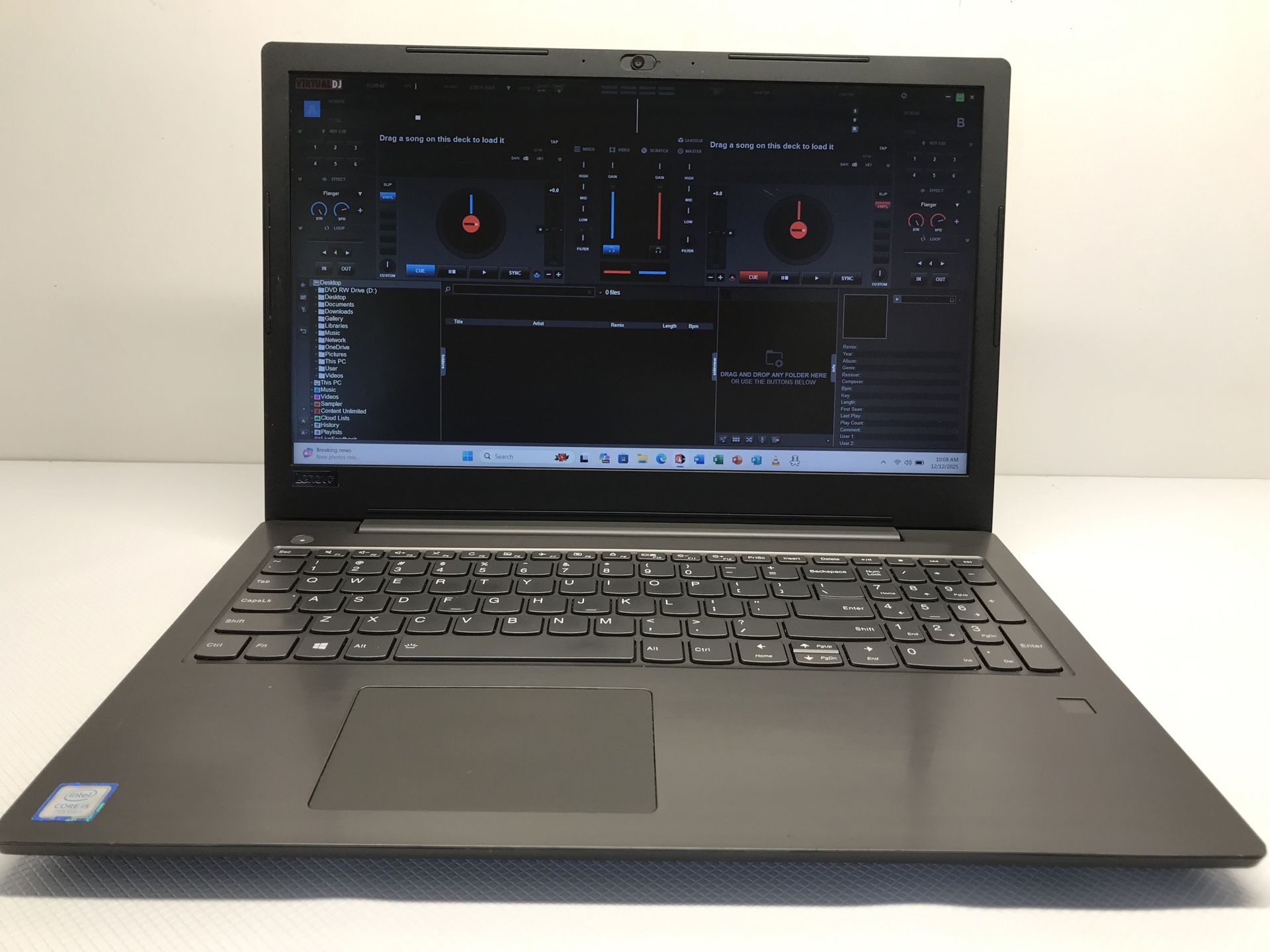 *Lenovo 15.6” Notebook Core i5 Laptop w/ Microsoft Office* *Windows 11 64 Bit Full Activate. *Price $190