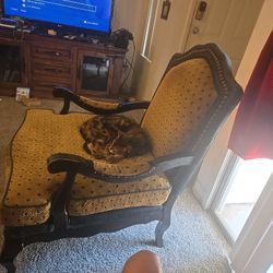 Antique Comfy Chair 