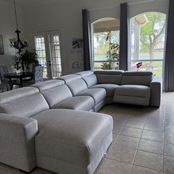 Moving sale, Sofa sectional , 5pcs with 1 Power Motion Chair.