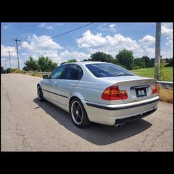 2003 BMW 330i