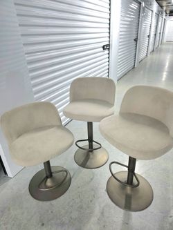 Set of 3 Adjustable Bar Stools