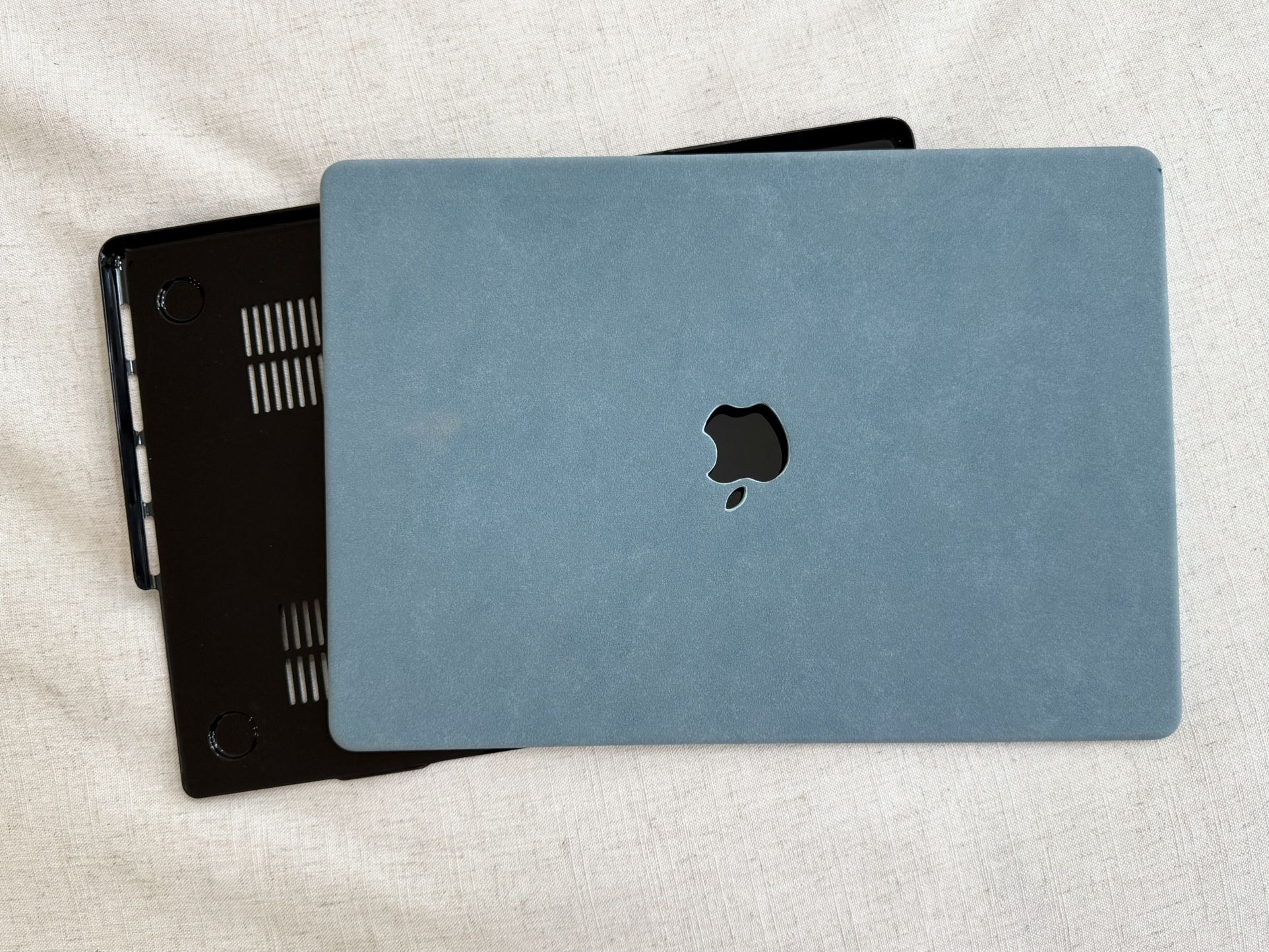 MacBook Pro 16” (M1/M2/M3/M4) Suede Case