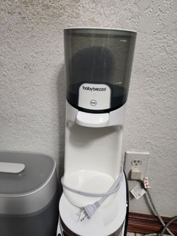 Baby Brezza Instant Water Warmer / Practically New !