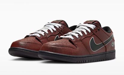 Football Nike dunks