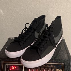 Nike SB BLZR Court Mid