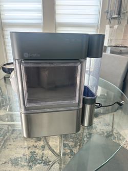 GE Profile Opal Countertop Nugget Ice Maker + Side Tank - Barely Used
