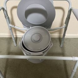 Toilet For Disable 