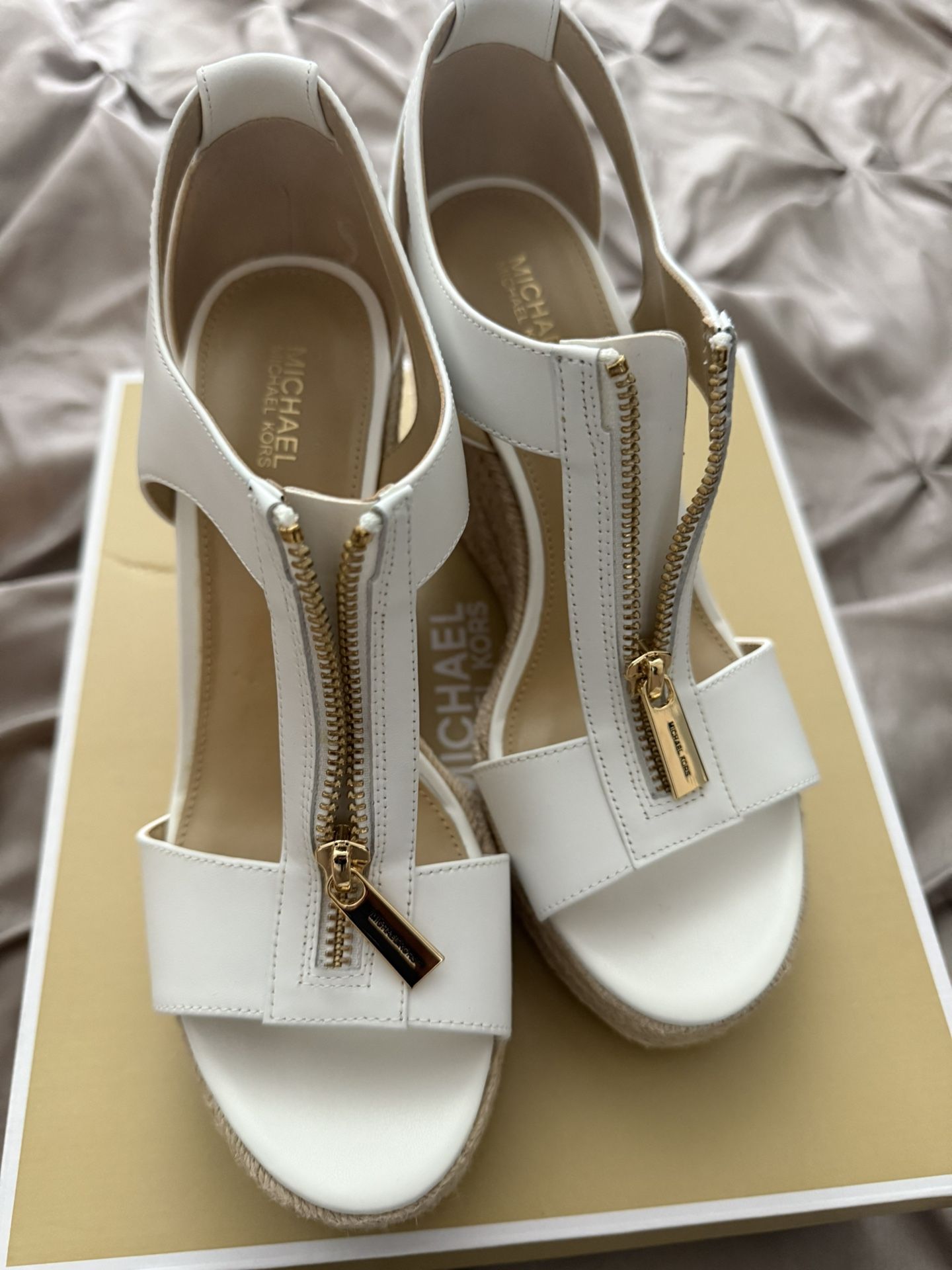 Michael Kors Berkley Mid Wedge Leather Optic White 7.5 Women’s