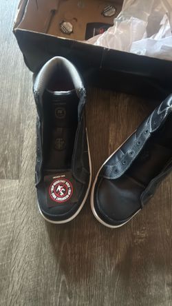 Skechers