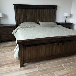 King Bed Set - MUST GO! 