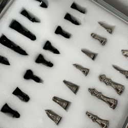 Z Gallerie Luxury Chess Set (Acrylic Board & Metal Pieces) – Like New