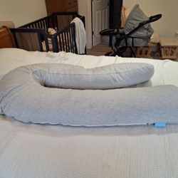 Body Nest Pregnancy Pillow 