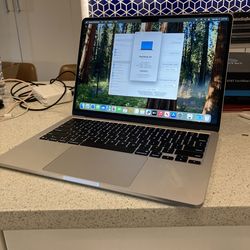 2025 Apple MacBook Air 13” M4 16GB Ram 256SSD Finance Available!
