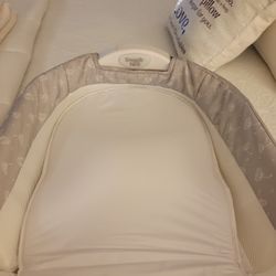 Snuggle Nest Travel Bassinet 