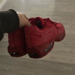 Nike Air Max 95 Size 8 Men 9.5 Women