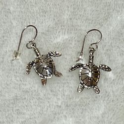 NEW 925 Sterling Silver Sea Turtle Dangle Earrings